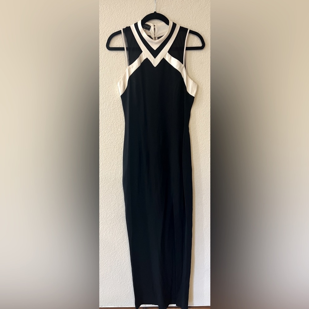 Invito vintage black & white mesh maxi dress with slit in front - size 8 (44 IT)